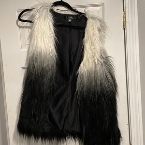 White to black ombre vest